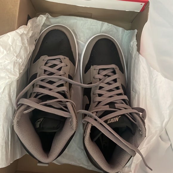 Women’s Nike Dunk High Fossil size 6 - Picture 7 of 10